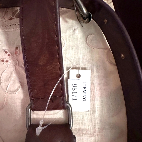 🆕️🌟Brown Faux Leather Embossed Crossbody Bag🌟 - Picture 3 of 6